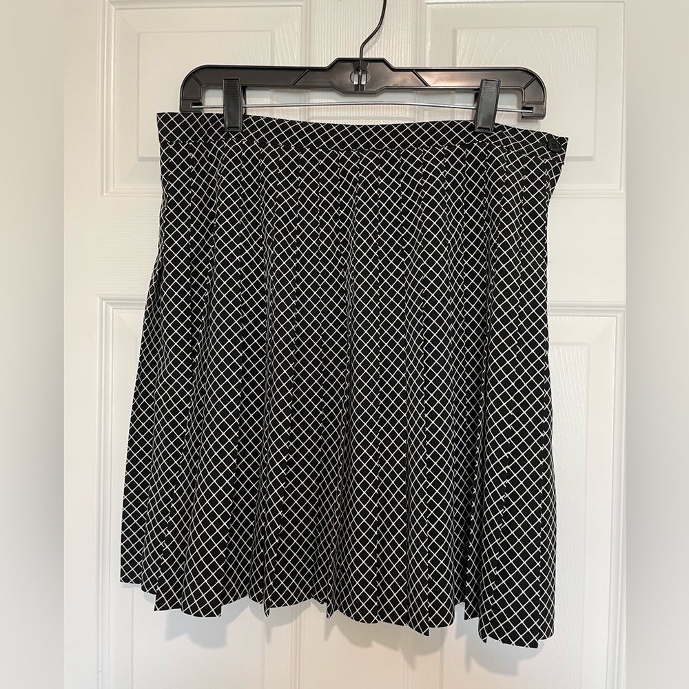 Express Pleated Skirt